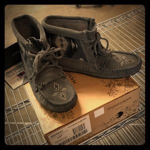 Manitobah Wool Harvester Moccasin w/ Vibram sole